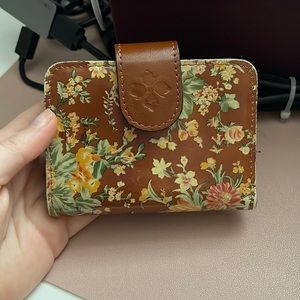 Patricia Nash Bifold Wallet
